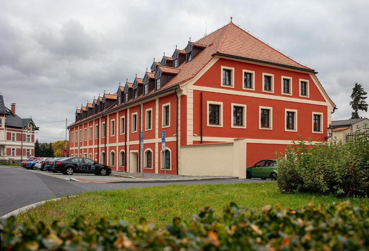 Apartmany Myslivna Ostrov  Exterior foto